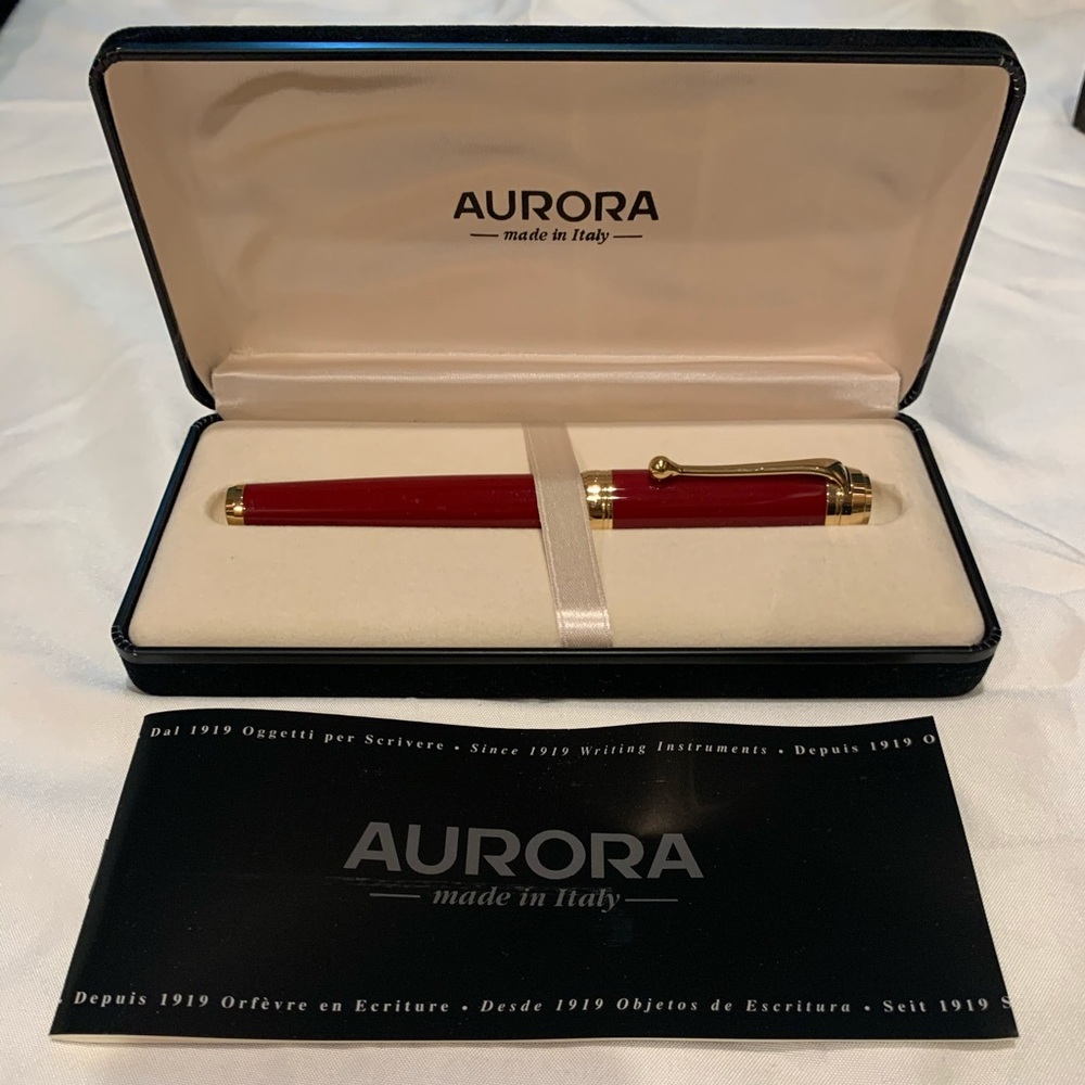 New Aurora “Talentum” in Burgundy
